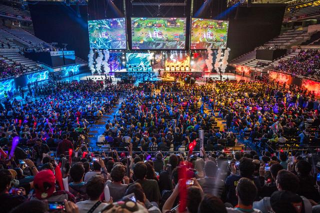 LNG胜者群访 Zika自信表示：季后赛我们团队有机会进决赛的！