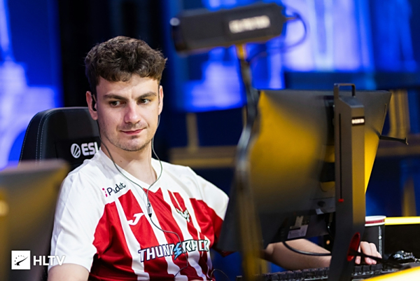 英雄联盟土耳其赛区TCL由于太菜被取消独立联赛